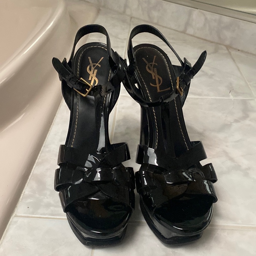 Saint Laurent tribute platform heels in patent leather